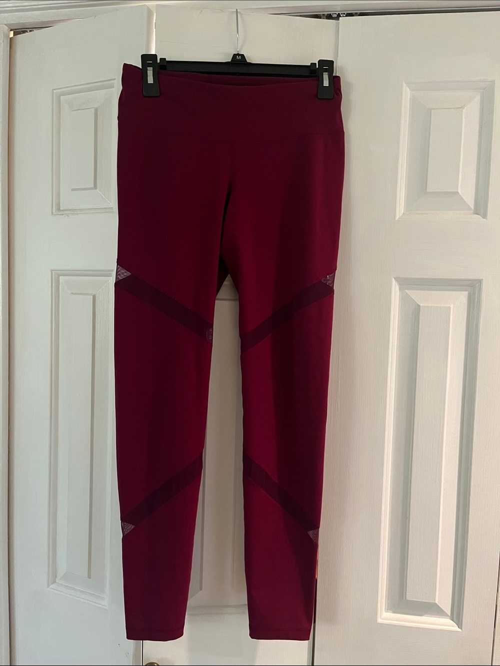 Old Navy Burgundy High-Waist Active Leggings EUC